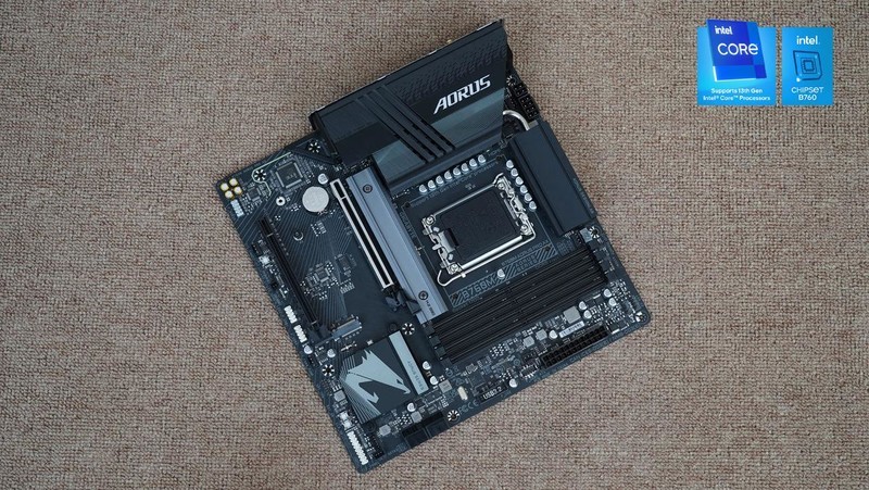 如何打造一台高性价比小钢炮？13400+B760M电竞雕+4070Ti打造的MATX主机分享