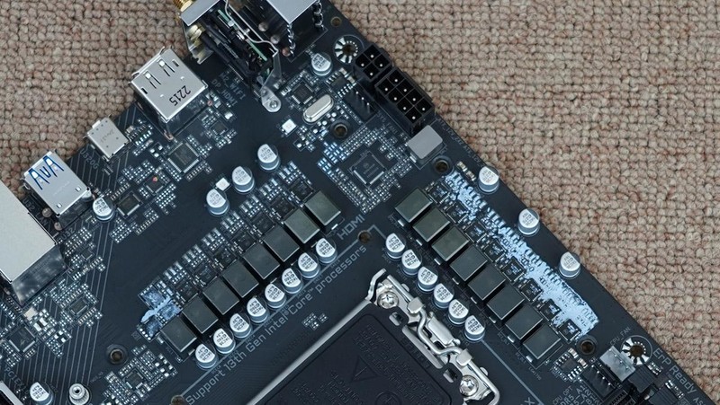 如何打造一台高性价比小钢炮？13400+B760M电竞雕+4070Ti打造的MATX主机分享