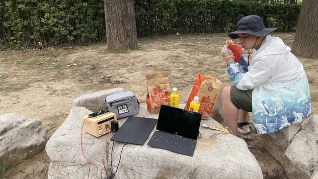 充的快、用的久，说走就走的“移族户外电源”初体验