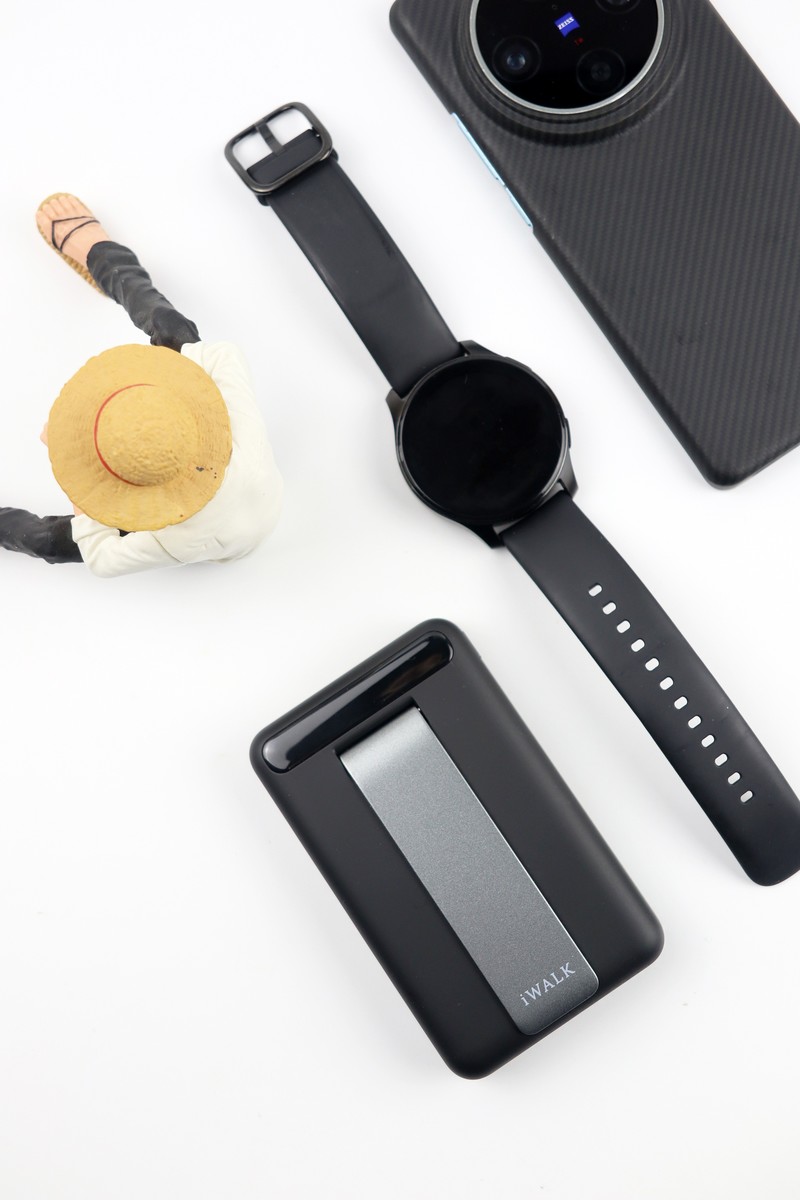 便捷充电新选择——iWALK爱沃可Qi2磁吸无线充电宝体验