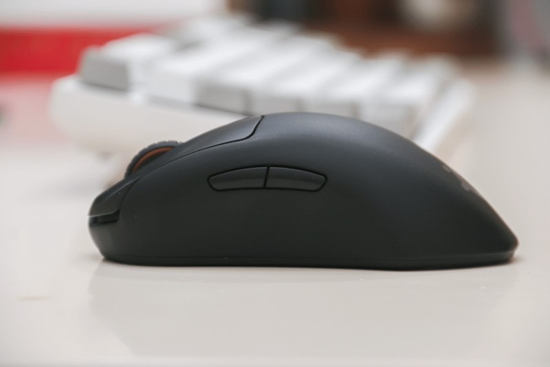 赛睿Prime Mini Wireless游戏鼠标体验：皮王小手版，专为职业电竞选手定制