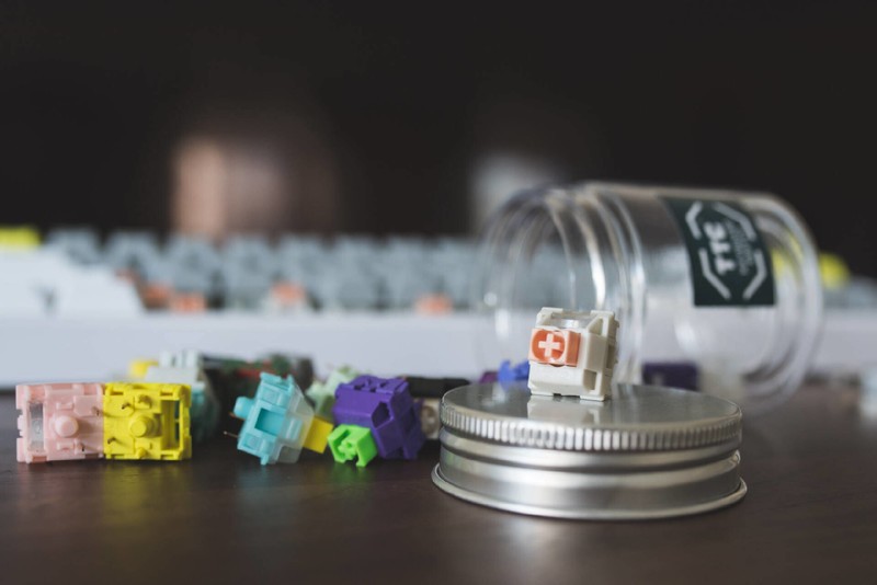 未来赛博美学，这会是客制化亲民的开始？IQUNIX Q66银迹上手详评