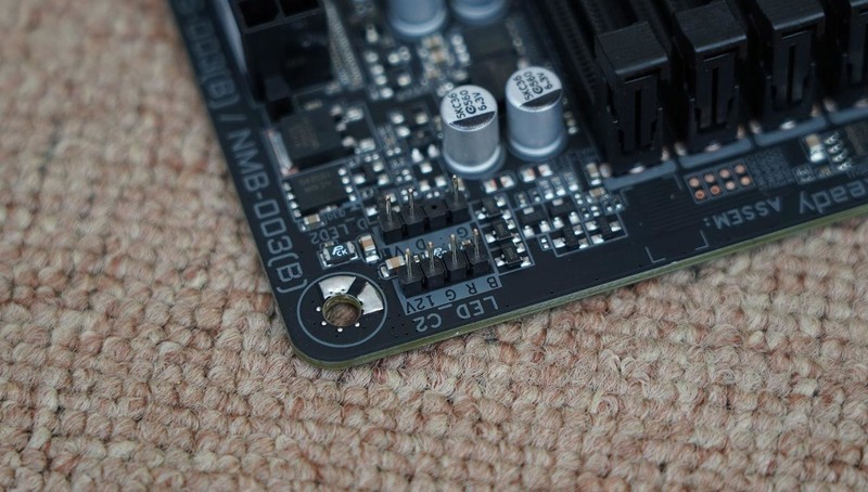 如何打造一台高性价比小钢炮？13400+B760M电竞雕+4070Ti打造的MATX主机分享