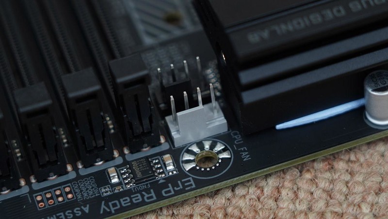 如何打造一台高性价比小钢炮？13400+B760M电竞雕+4070Ti打造的MATX主机分享