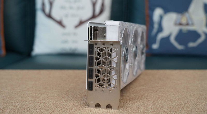 如何打造一台高性价比小钢炮？13400+B760M电竞雕+4070Ti打造的MATX主机分享