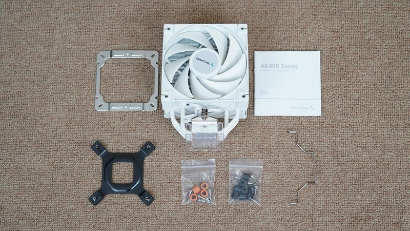 如何打造一台高性价比小钢炮？13400+B760M电竞雕+4070Ti打造的MATX主机分享