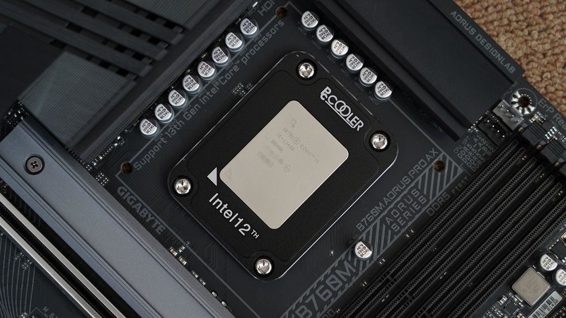 如何打造一台高性价比小钢炮？13400+B760M电竞雕+4070Ti打造的MATX主机分享