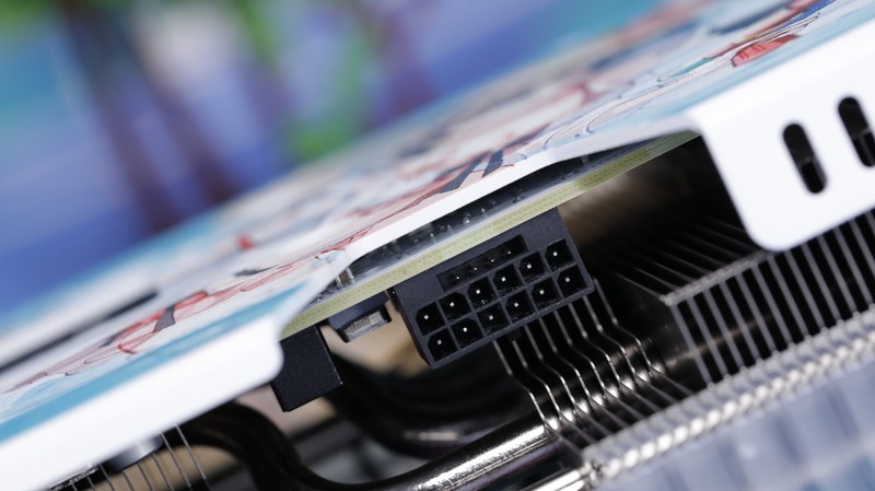 生抢好厚米的樱瞳RTX4070整评测：2K性能不够用？不值得？