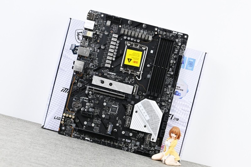 微星MPG Z790 EDGE TI MAX WIFI刀锋钛主板拆解试玩：最佳化设定好伴侣