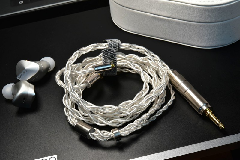 2圈8铁的BGVP NS10评测：虽属堆料但也别具匠心！