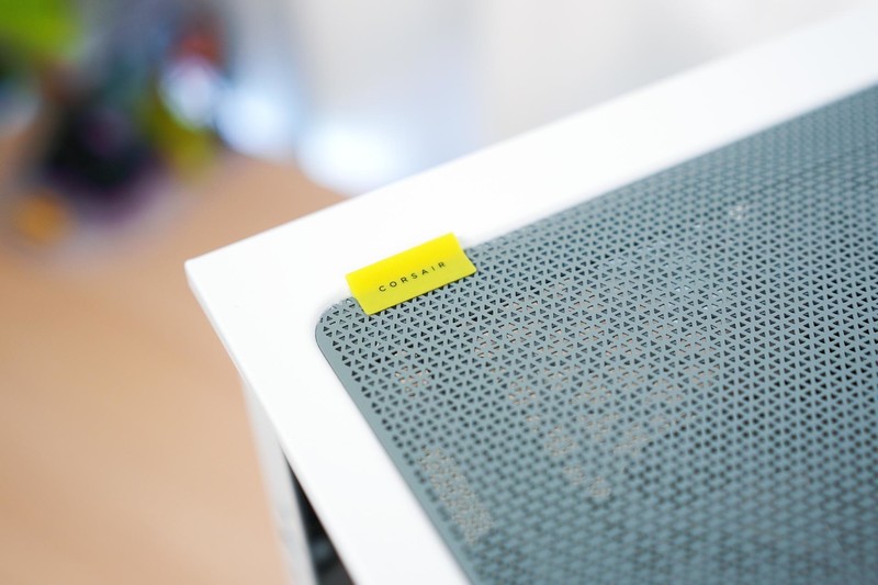 硬核装备也能如此优雅，美商海盗船机电散撞色主题装机分享