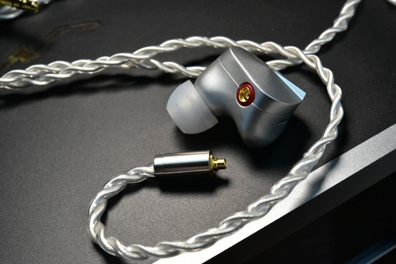 2圈8铁的BGVP NS10评测：虽属堆料但也别具匠心！