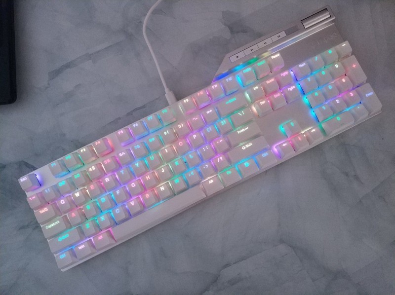 全键RGB热插拔，客制化性价比高，雷柏V700DIY机械键盘