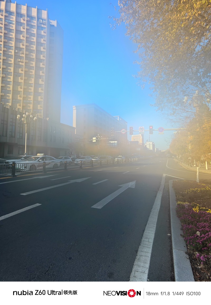 镜头内部起雾，正常吗？