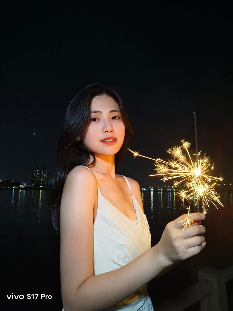 vivo S17系列预售！起售价2499，轻松拍出夜景人像美照