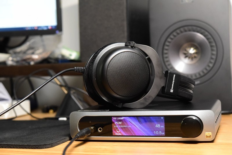 不死鸟拜雅DT880黑色限量版上手：大耳选购预算不足就选它