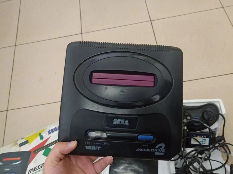 淘了个16位世嘉游戏机
