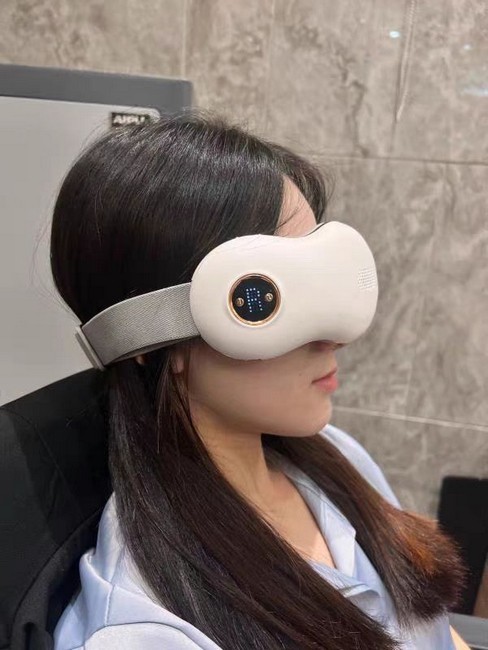 不压眼球 缓解眼部疲劳 云康宝眼部按摩仪