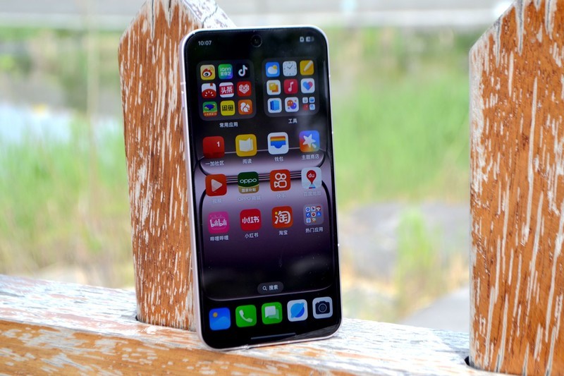 猝不及防！一加终于肯放大招，一加13T成卖的最好的旗舰小直屏