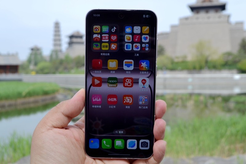 猝不及防！一加终于肯放大招，一加13T成卖的最好的旗舰小直屏