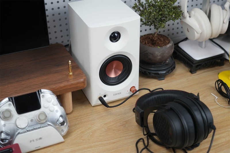 桌面HiFi新宠？游戏创作影音六边形战士—监听音箱漫步者MR3BT