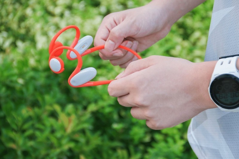 是智商税还是真香？百元VCF骨传导运动耳机，狂甩不掉，音质升级！