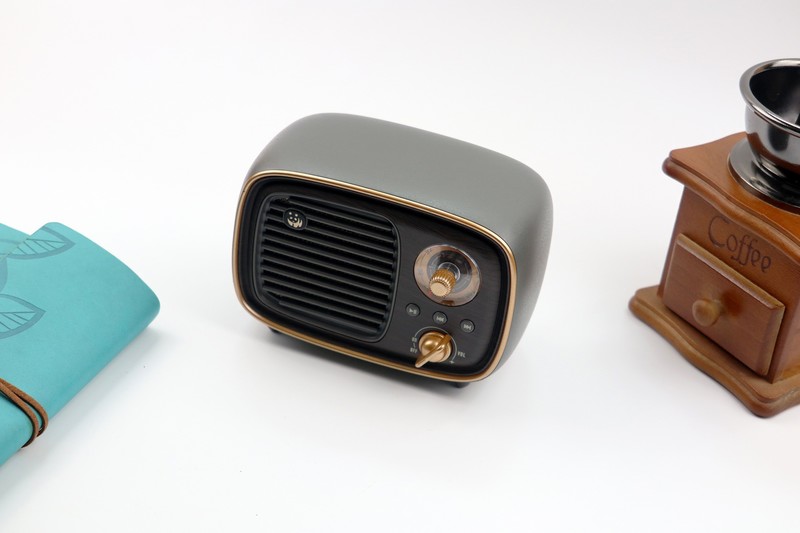 复古造型与高新科技的结合——熊猫D-36复古收音机蓝牙音箱体验