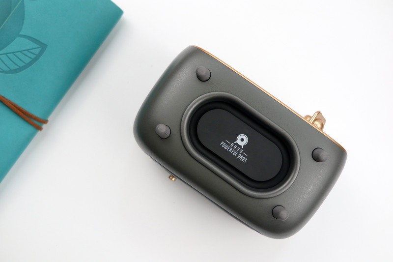 复古造型与高新科技的结合——熊猫D-36复古收音机蓝牙音箱体验