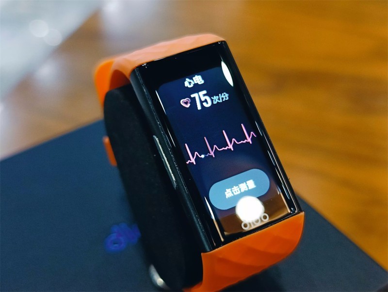 量化健康数值，改善睡眠来试试dido P1智能手环