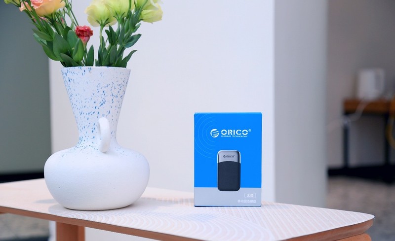 高速又便携，颜值还不错！奥睿科太极M20移动硬盘不考虑下？