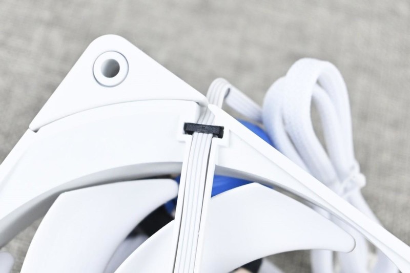 利民TL-B14W EXTREM性能级风压扇开箱试玩：140mm+稳定+长寿