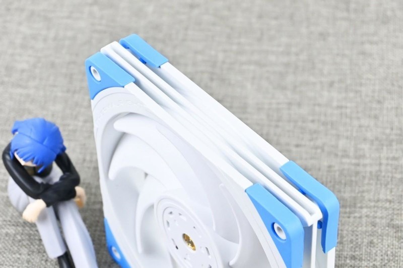 利民TL-B14W EXTREM性能级风压扇开箱试玩：140mm+稳定+长寿