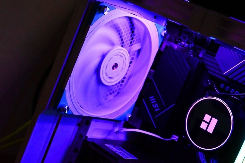 利民TL-B14W EXTREM性能级风压扇开箱试玩：140mm+稳定+长寿