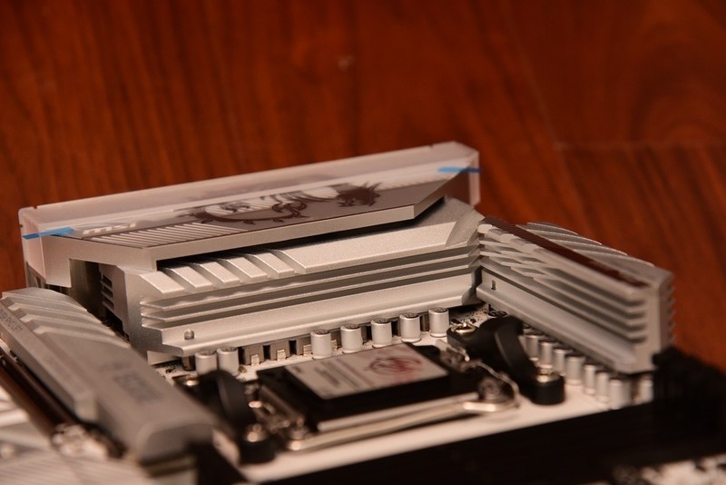 ZEN5好伴侣，微星MPG B850 EDGE TI WIFI刀锋钛主板实测体验！