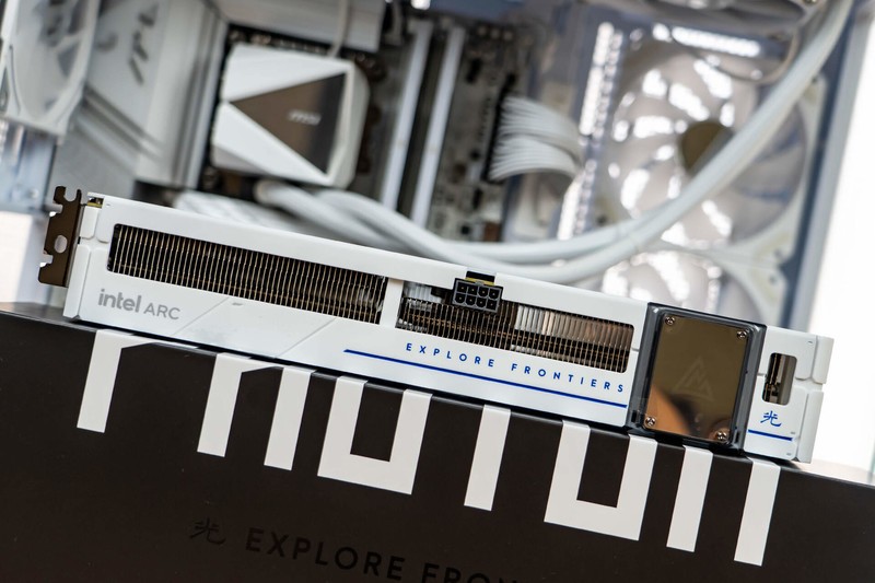 千元价位的不二之选，性价比吊打RTX 4060，蓝戟B570 Photon 10G详评