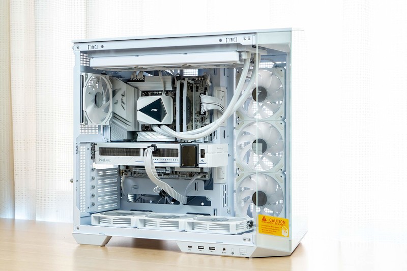 千元价位的不二之选，性价比吊打RTX 4060，蓝戟B570 Photon 10G详评