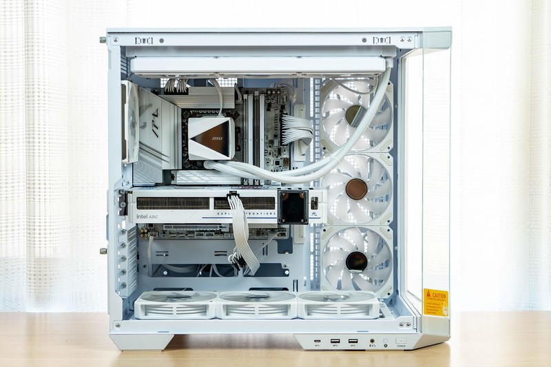 千元价位的不二之选，性价比吊打RTX 4060，蓝戟B570 Photon 10G详评