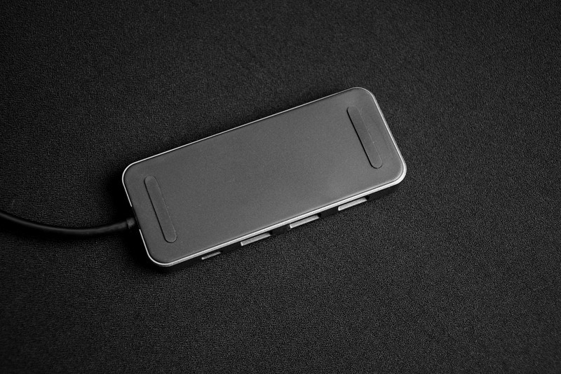 光纤龙头企业涉足桌面外设，推出首款扩展坞，售价199元