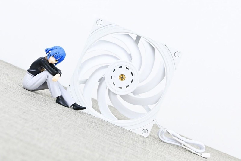 利民TL-B14W EXTREM性能级风压扇开箱试玩：140mm+稳定+长寿