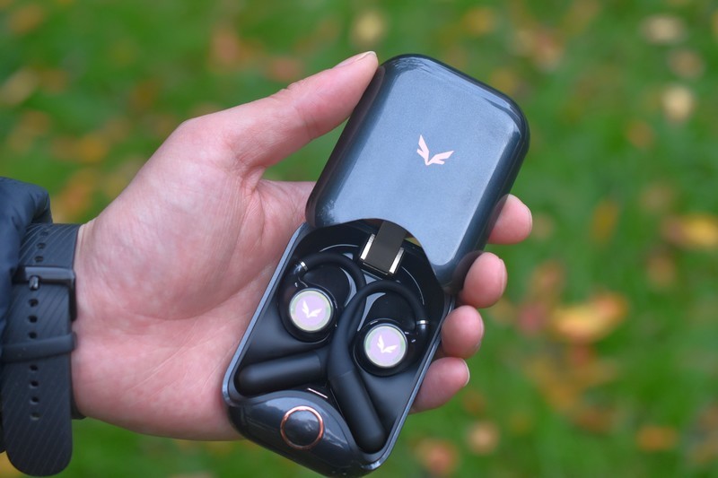 无感佩戴+AI智能调音，试过魔浪FiiTii U才知道OWS耳机也有好音质