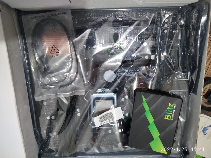 晒一下内存帮的年终奖！4代内存的库存不够了！