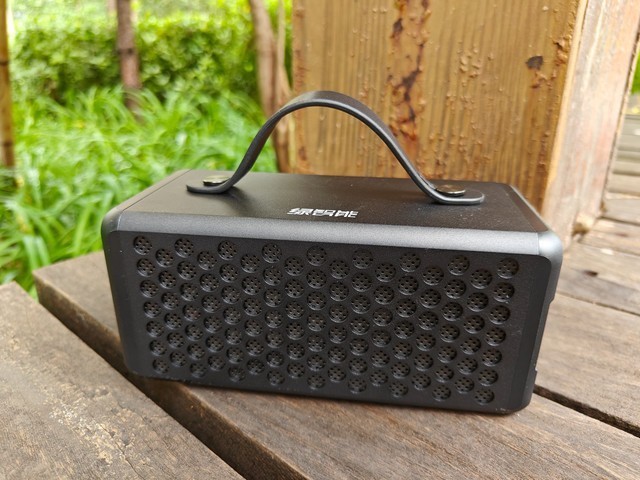 【能带着起飞的手提式移动电源】100W快充摆脱电量焦虑