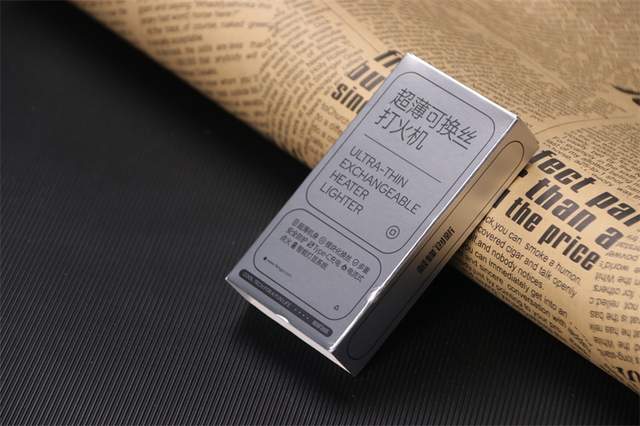 520首选礼物，极蜂超薄可换丝充电打火机体验，送男友很合适