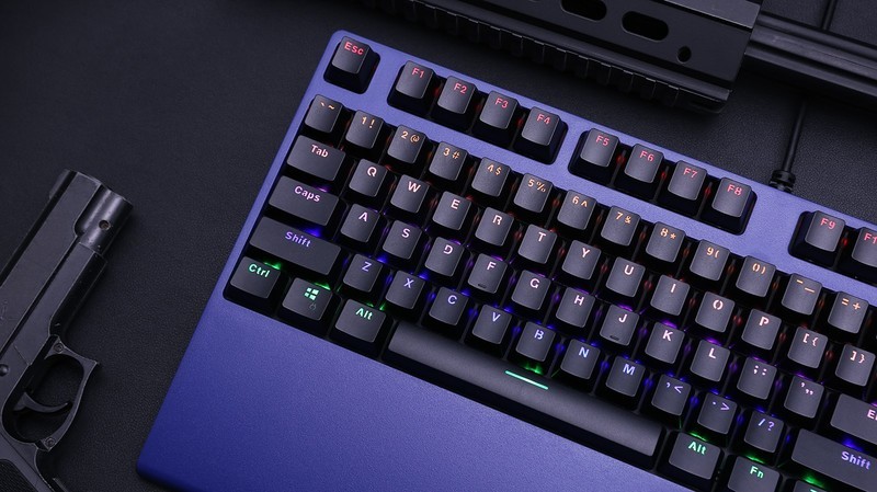 助力发小的作家梦，送上超大手托机械键盘，迪摩F6