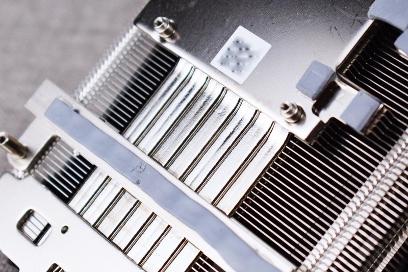 索泰RTX4070Ti天启OC游戏显卡开箱试玩：性能不俗+散热强劲