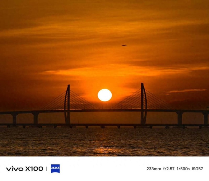 vivo X100系列明晚七点，离谱的但又很靠谱的旗舰手机，约定你