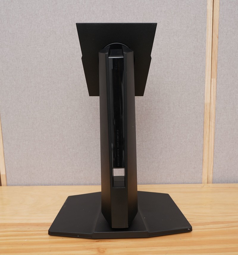 仅售3000的高性价比电竞神器 微星MAG 271QPX QD-OLED E2评测