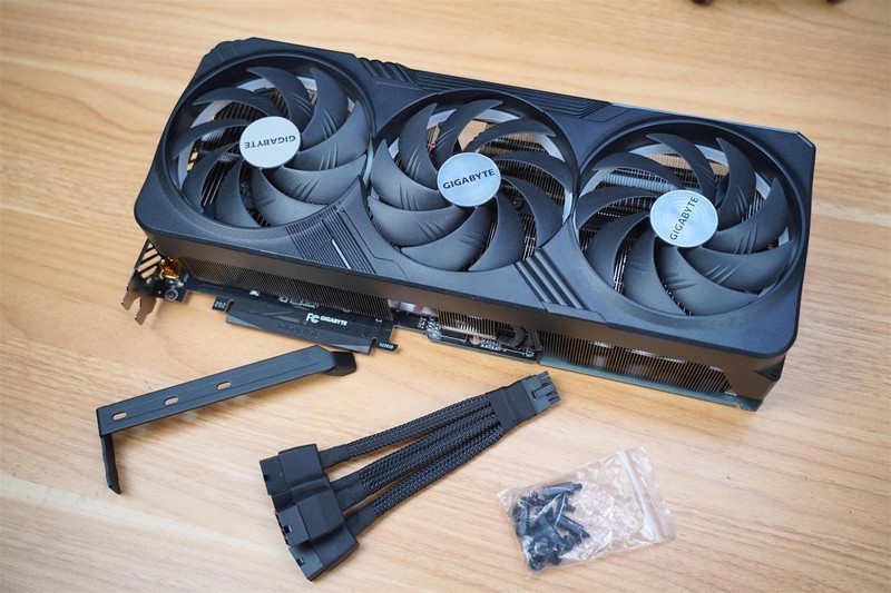 性能炸裂，真正的新一代“核弹”诞生技嘉RTX4090 24G魔鹰分享