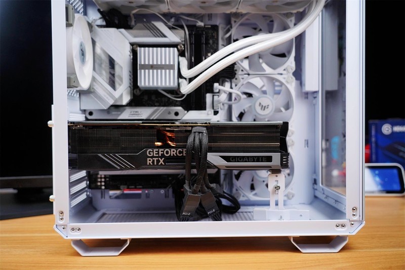 性能炸裂，真正的新一代“核弹”诞生技嘉RTX4090 24G魔鹰分享