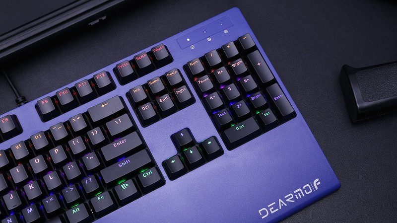 助力发小的作家梦，送上超大手托机械键盘，迪摩F6